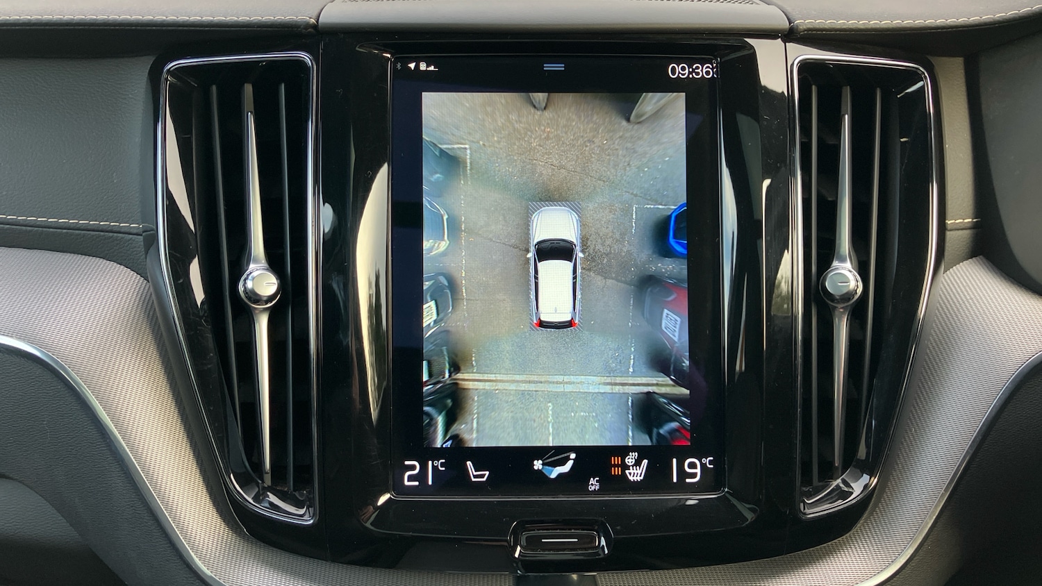 Used Volvo XC60 2020 for sale - 76340512: Photo 19