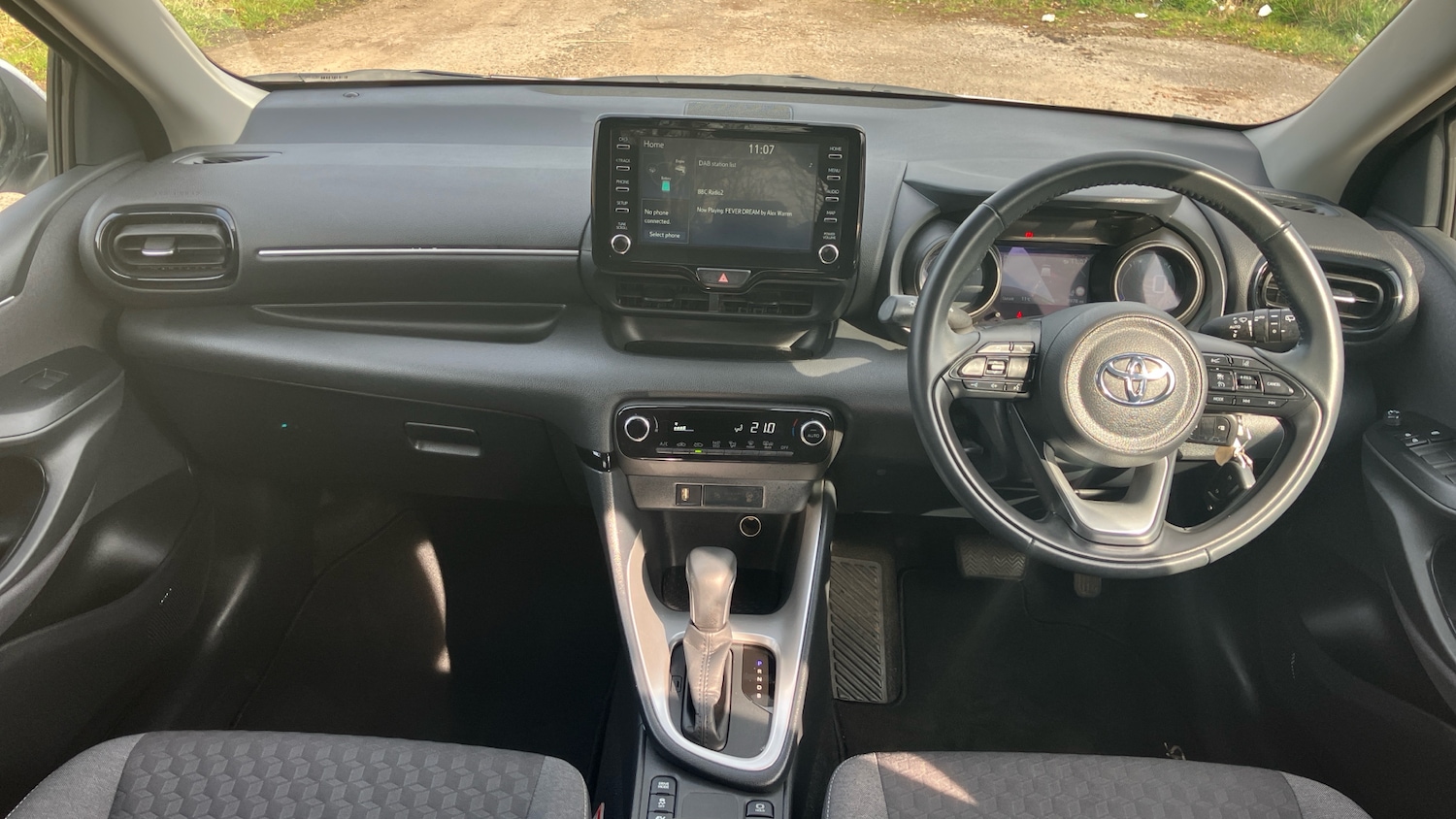 Used Toyota Yaris 2022 for sale - 77998209: Photo 10