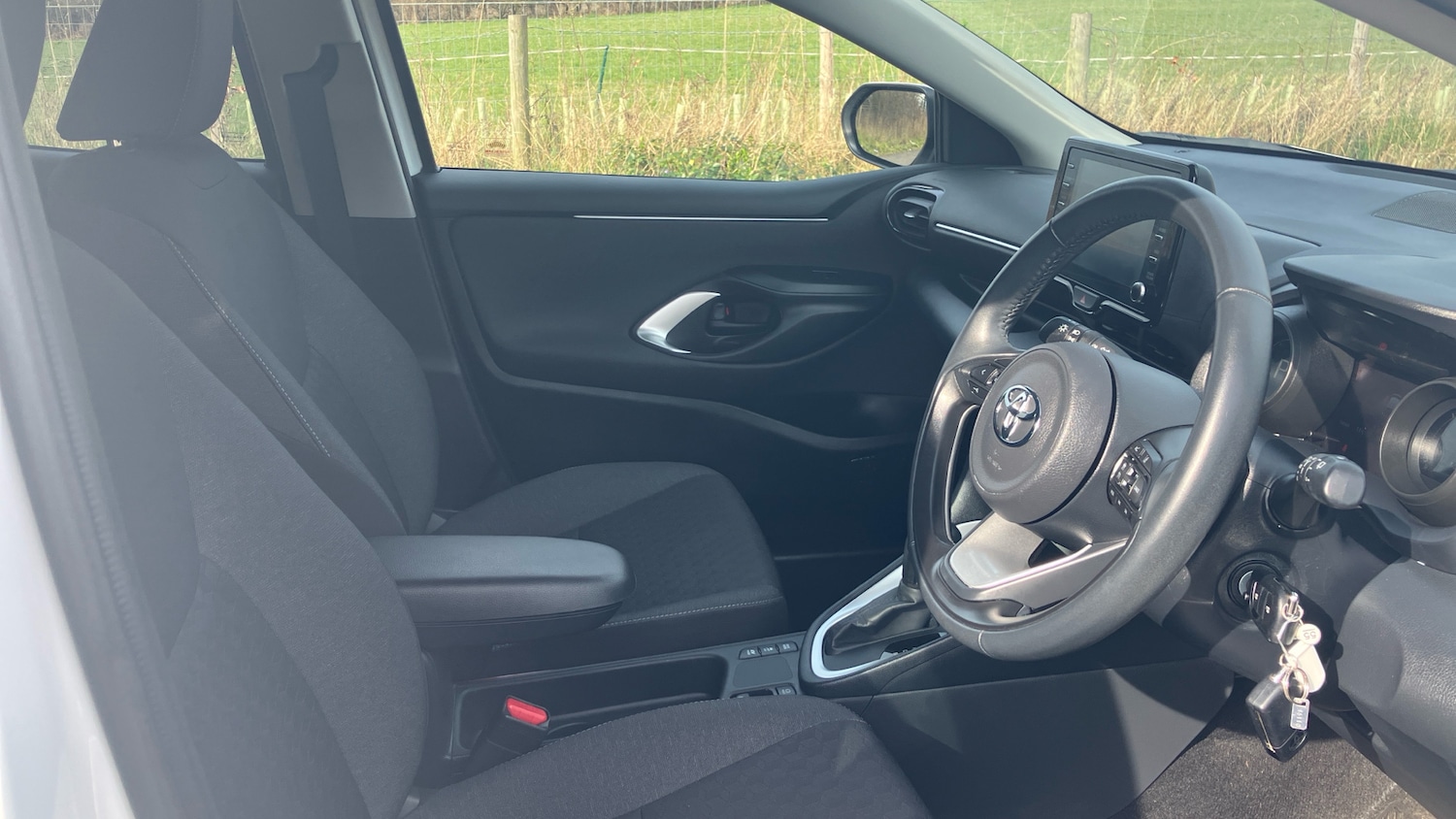 Used Toyota Yaris 2022 for sale - 77998209: Photo 11