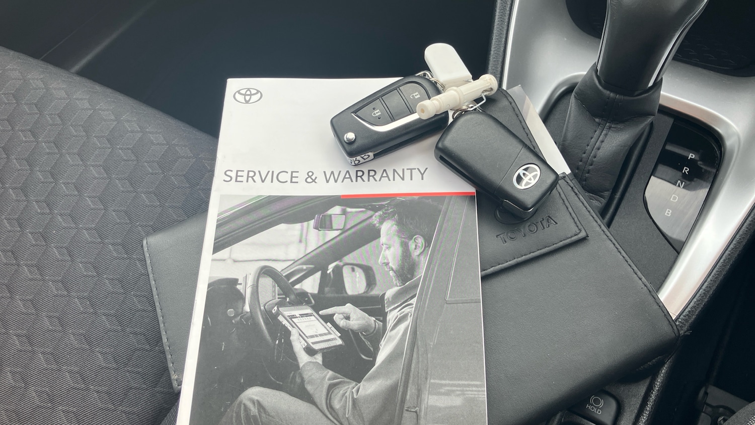 Used Toyota Yaris 2022 for sale - 77998209: Photo 19