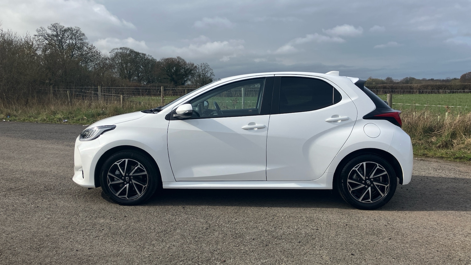 Used Toyota Yaris 2022 for sale - 77998209: Photo 24