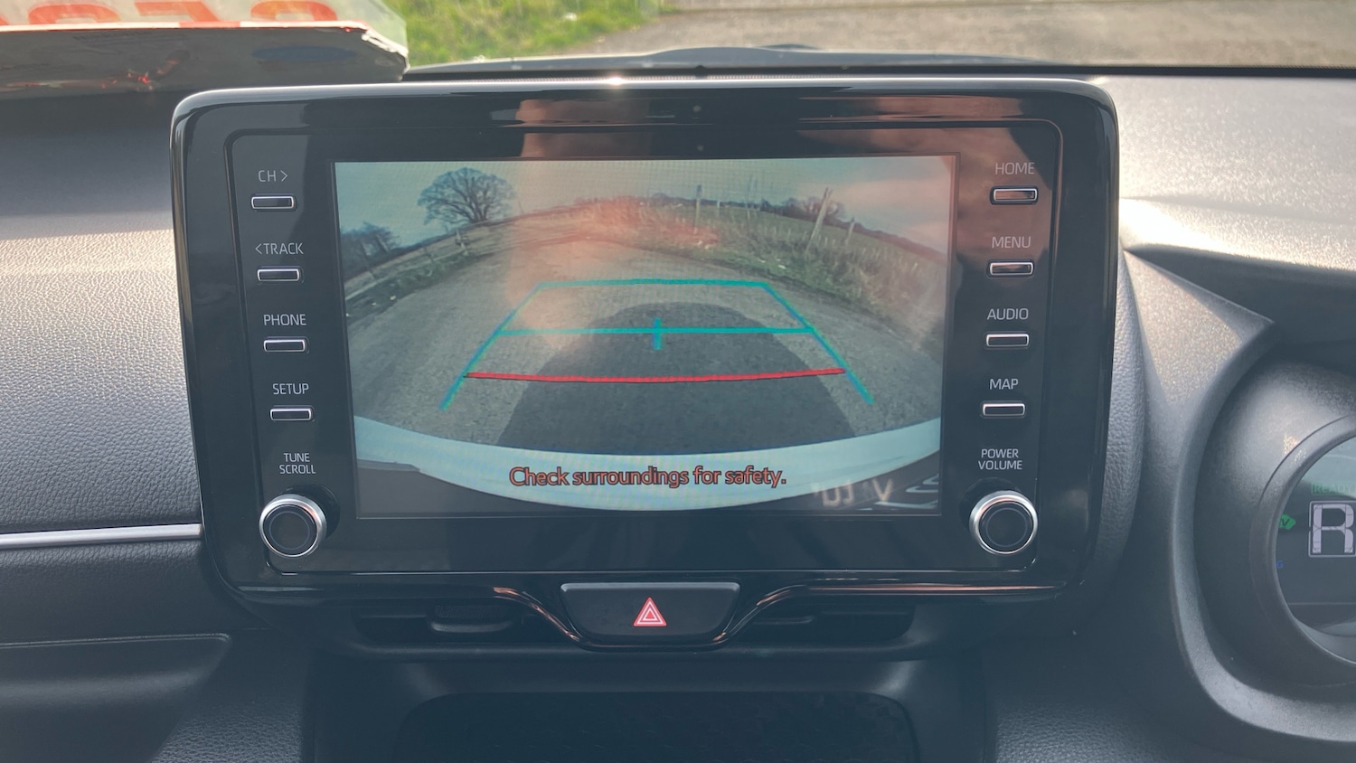 Used Toyota Yaris 2022 for sale - 77998209: Photo 35