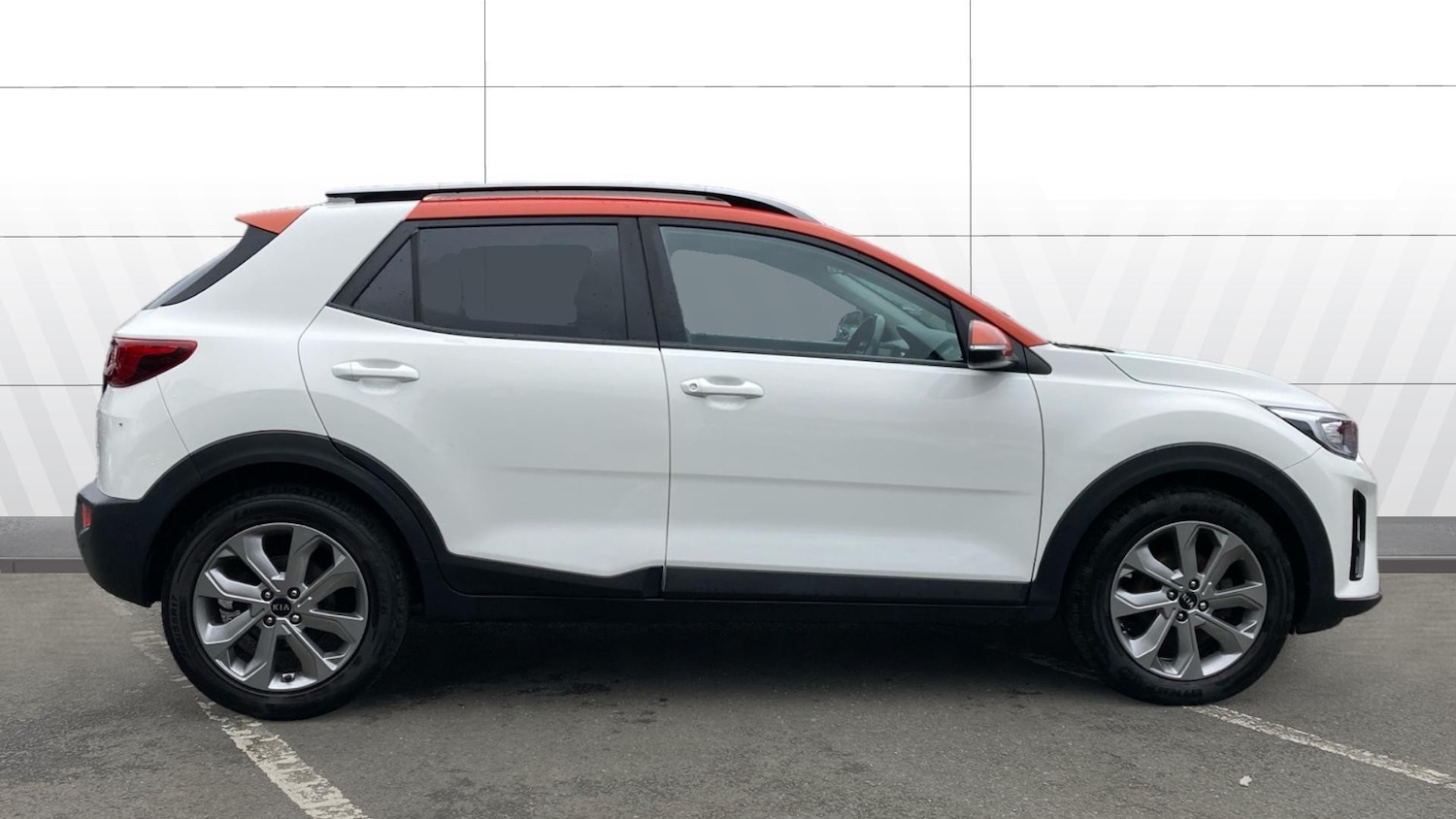 Used Kia Stonic 2019 for sale - 76329925: Photo 5
