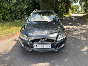 Used Volvo V70 2014 for sale - 79092965: Photo