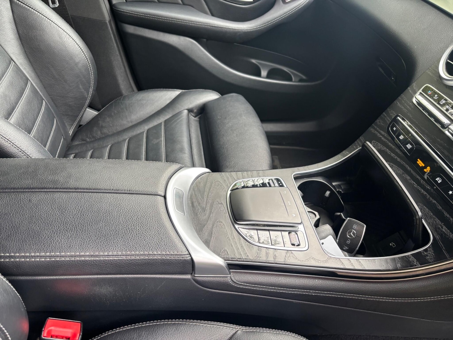 Used Mercedes-Benz GLC 2020 for sale - 76953345: Photo 16