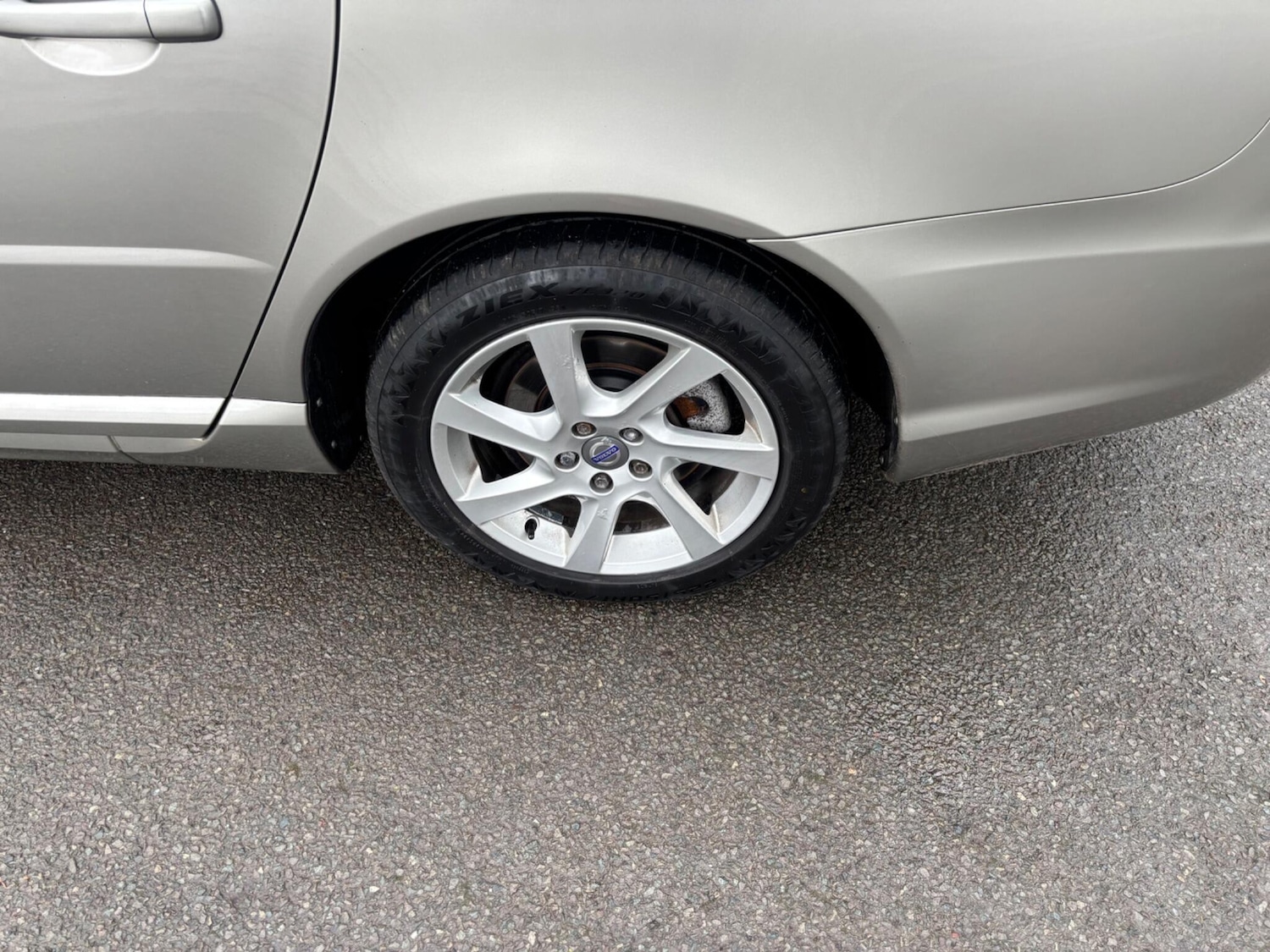 Used Volvo V70 2015 for sale - 77626114: Photo 11