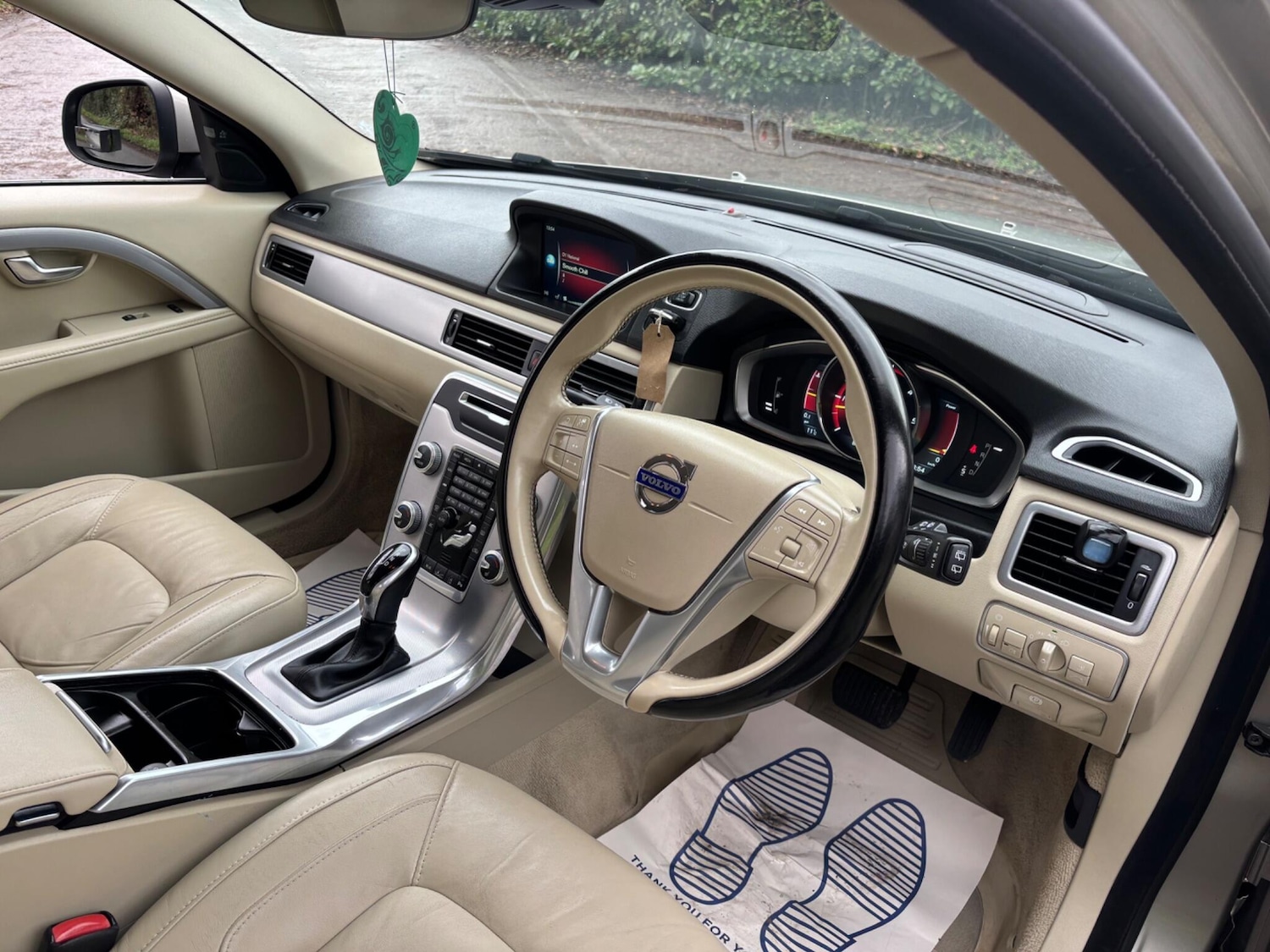 Used Volvo V70 2015 for sale - 77626114: Photo 15