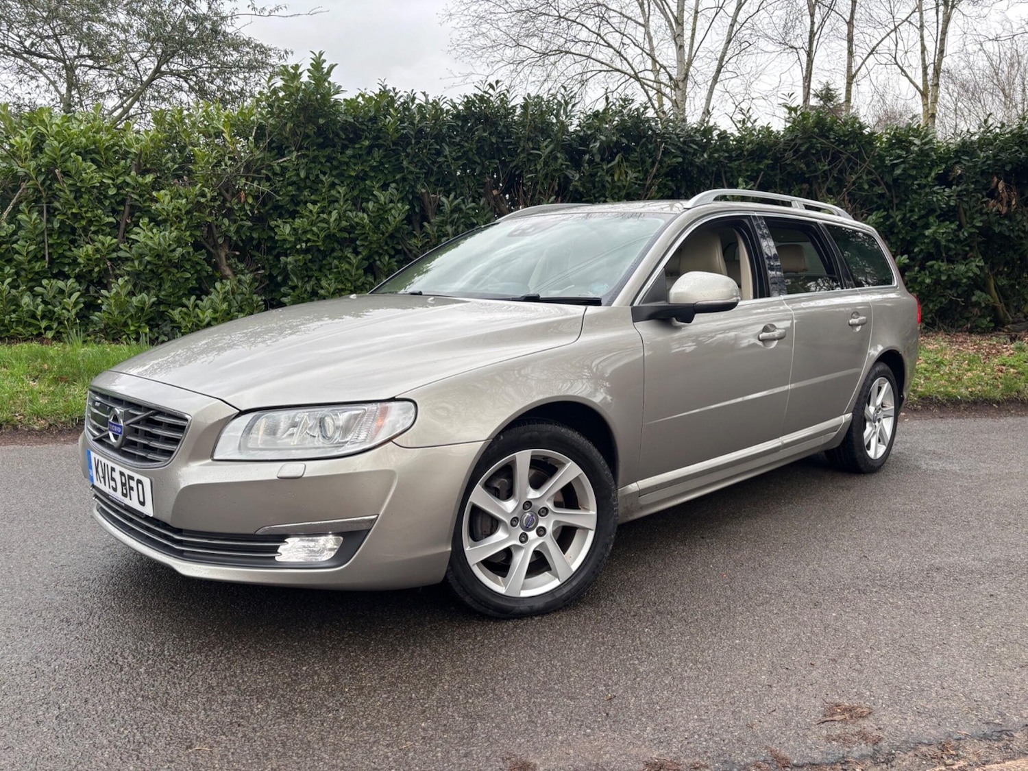 Used Volvo V70 2015 for sale - 77626114: Photo 2