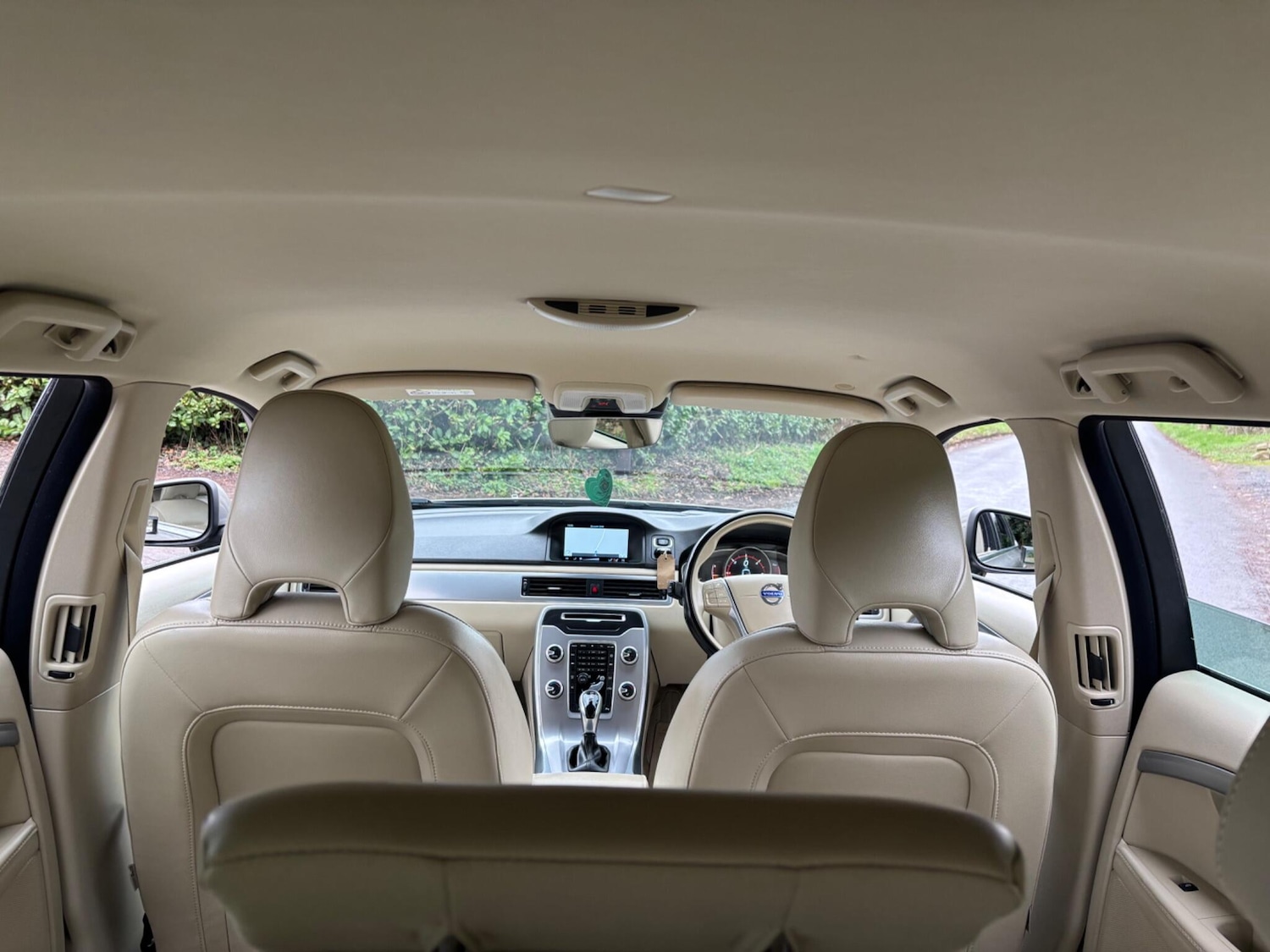 Used Volvo V70 2015 for sale - 77626114: Photo 28