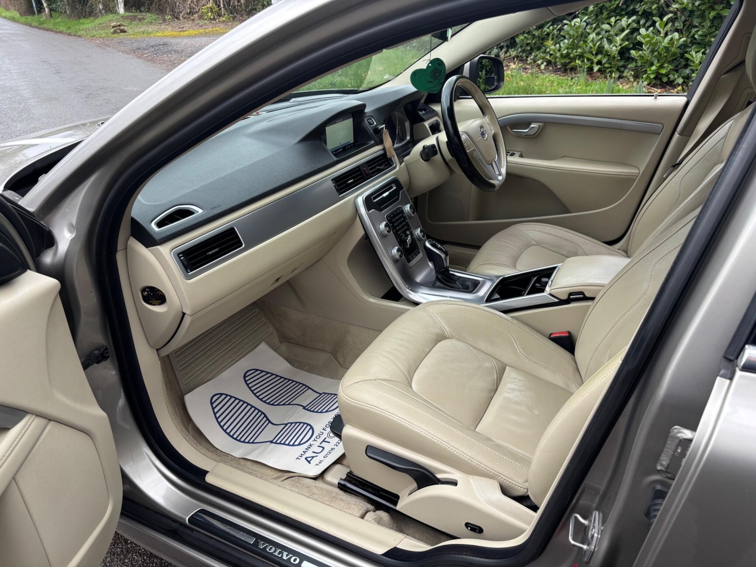 Used Volvo V70 2015 for sale - 77626114: Photo 30