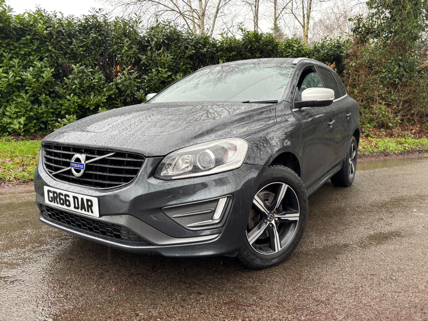 Used Volvo XC60 2017 for sale - 77216141: Photo 2