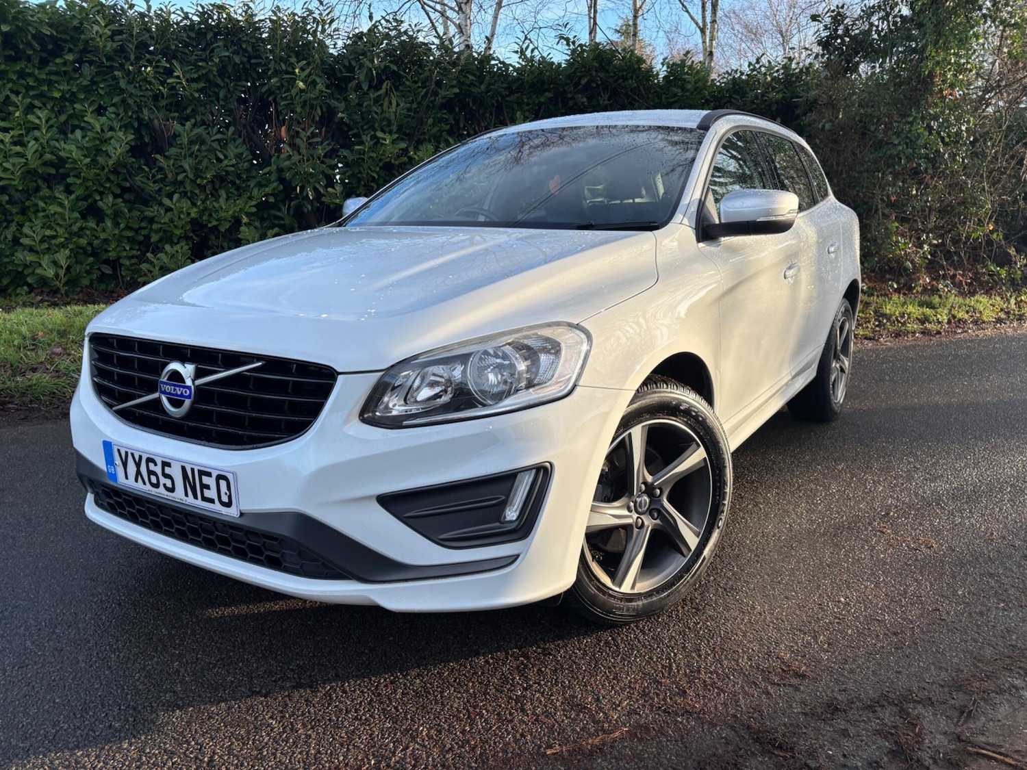 Used Volvo XC60 2015 for sale - 77230284: Photo 2
