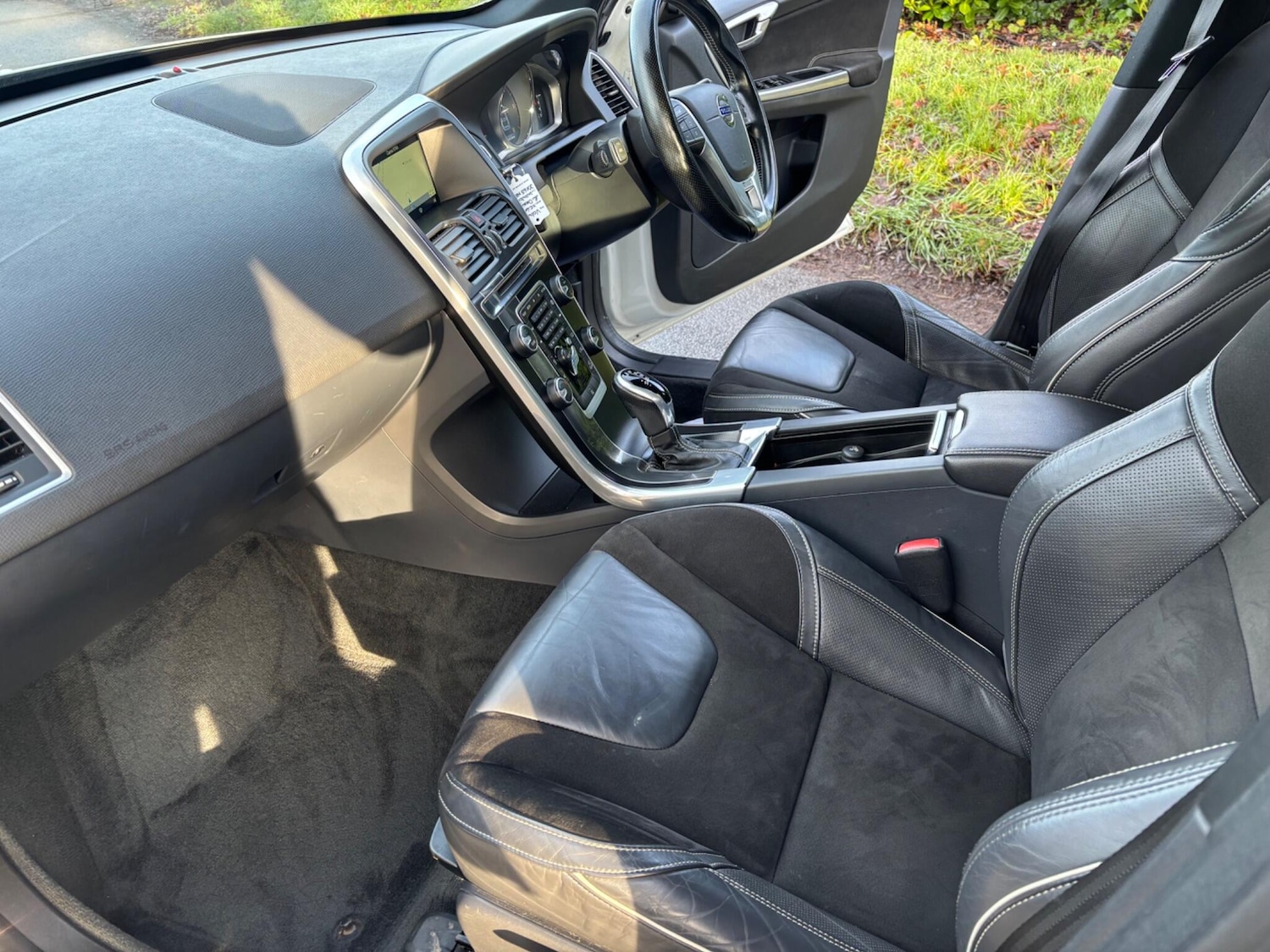 Used Volvo XC60 2015 for sale - 77230284: Photo 22