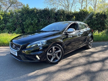 Used Volvo V40 2015 for sale - 78375245: Photo