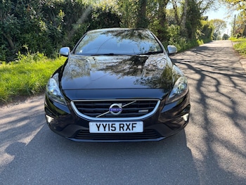 Used Volvo V40 2015 for sale - 78375245: Photo