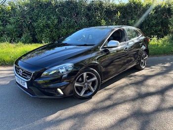 Used Volvo V40 2015 for sale - 78375245: Photo