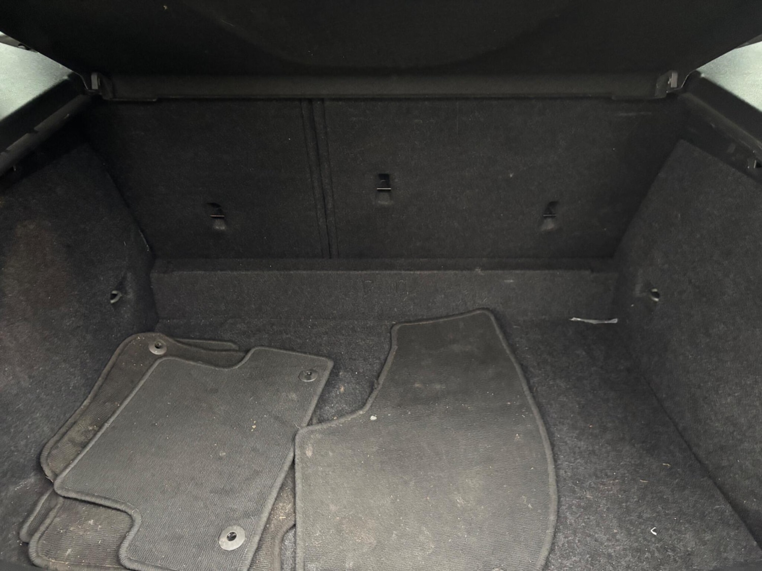 Used Volvo V40 2016 for sale - 77215433: Photo 14