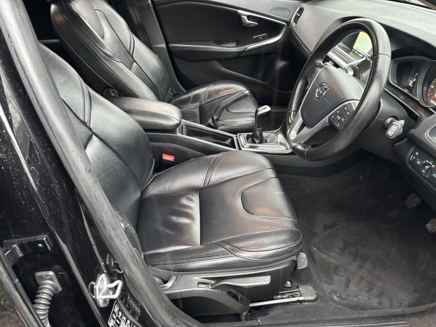 Used Volvo V40 2016 for sale - 77215433: Photo 20