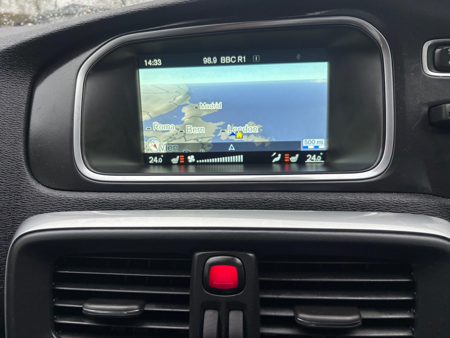 Used Volvo V40 2016 for sale - 77215433: Photo 23