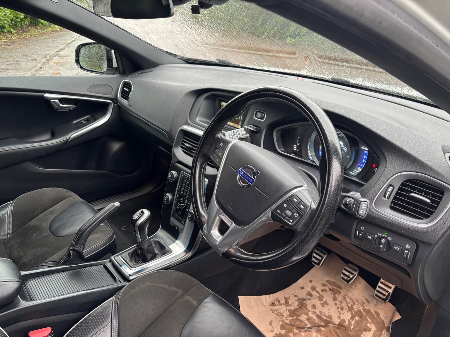 Used Volvo V40 2014 for sale - 77216360: Photo 17