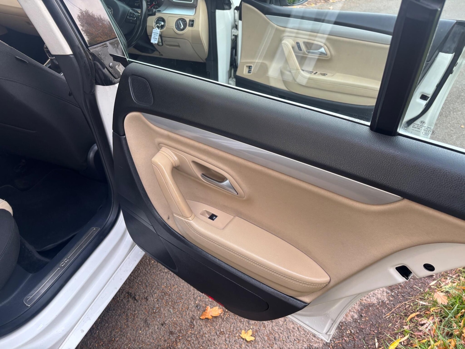 Used Volkswagen CC 2013 for sale - 76688600: Photo 19