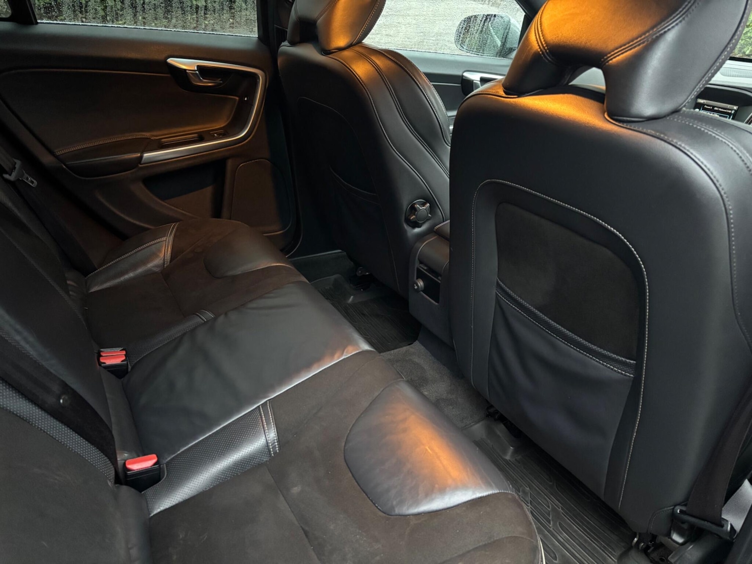 Used Volvo V60 2014 for sale - 77305022: Photo 23