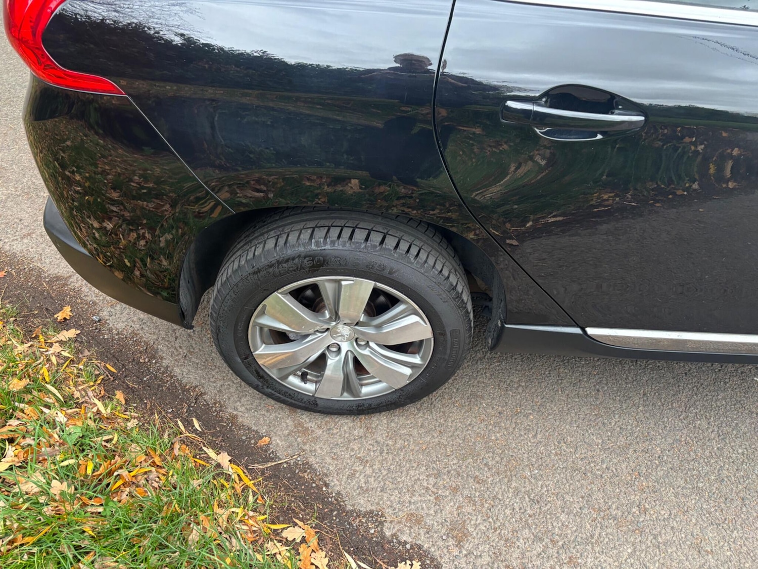 Used Peugeot 2008 2015 for sale - 76689225: Photo 10