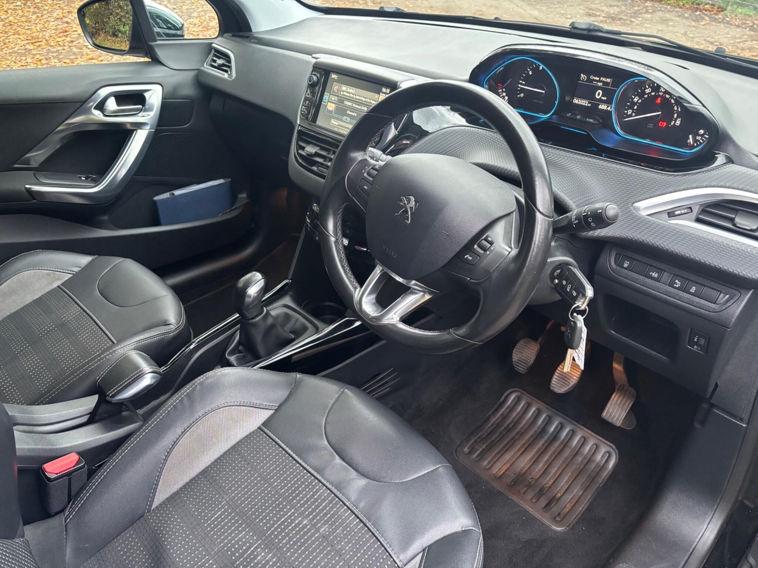 Used Peugeot 2008 2015 for sale - 76689225: Photo 13