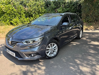 Used Renault Megane 2017 for sale - 79544083: Photo