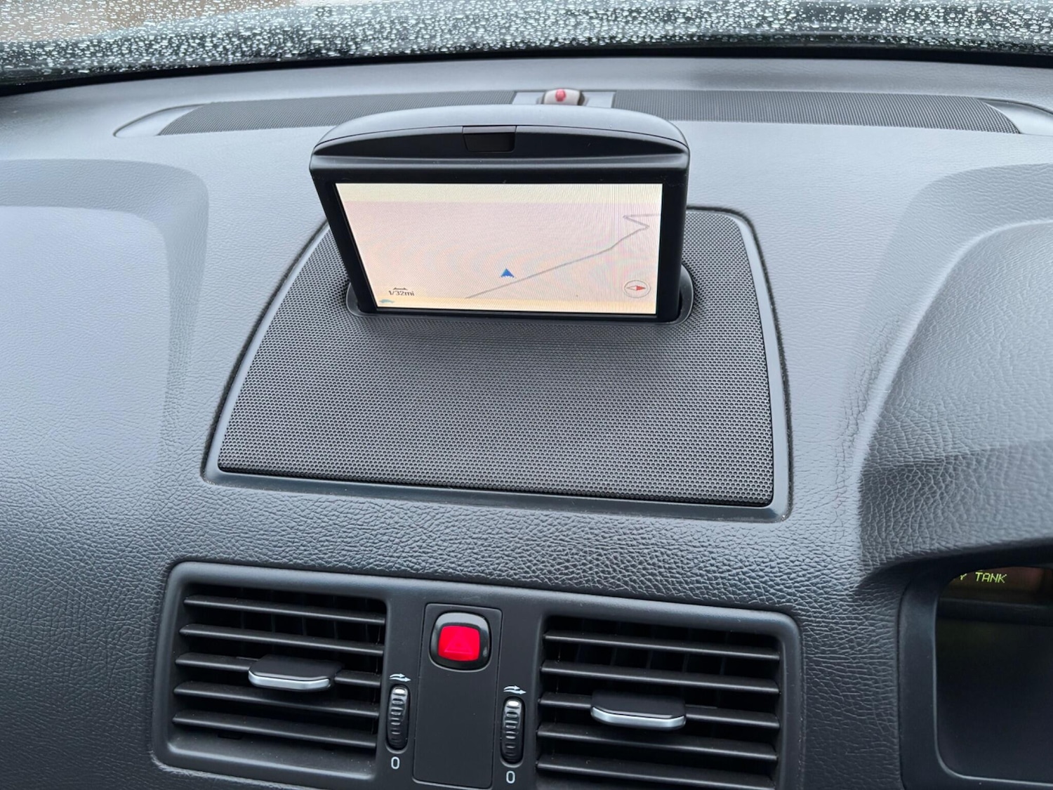 Used Volvo XC90 2011 for sale - 77216064: Photo 34