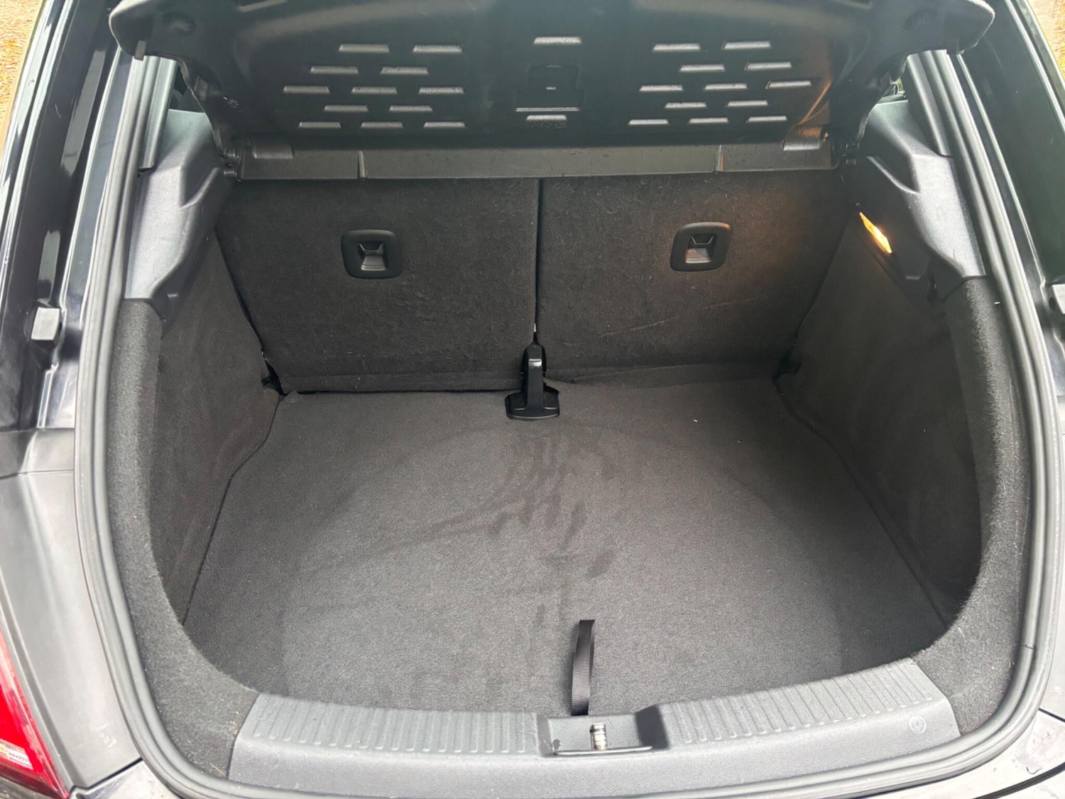 Used Volkswagen Beetle 2014 for sale - 76689402: Photo 24