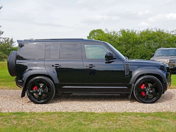 Used Land Rover Defender 2024 for sale - 79562015: Photo