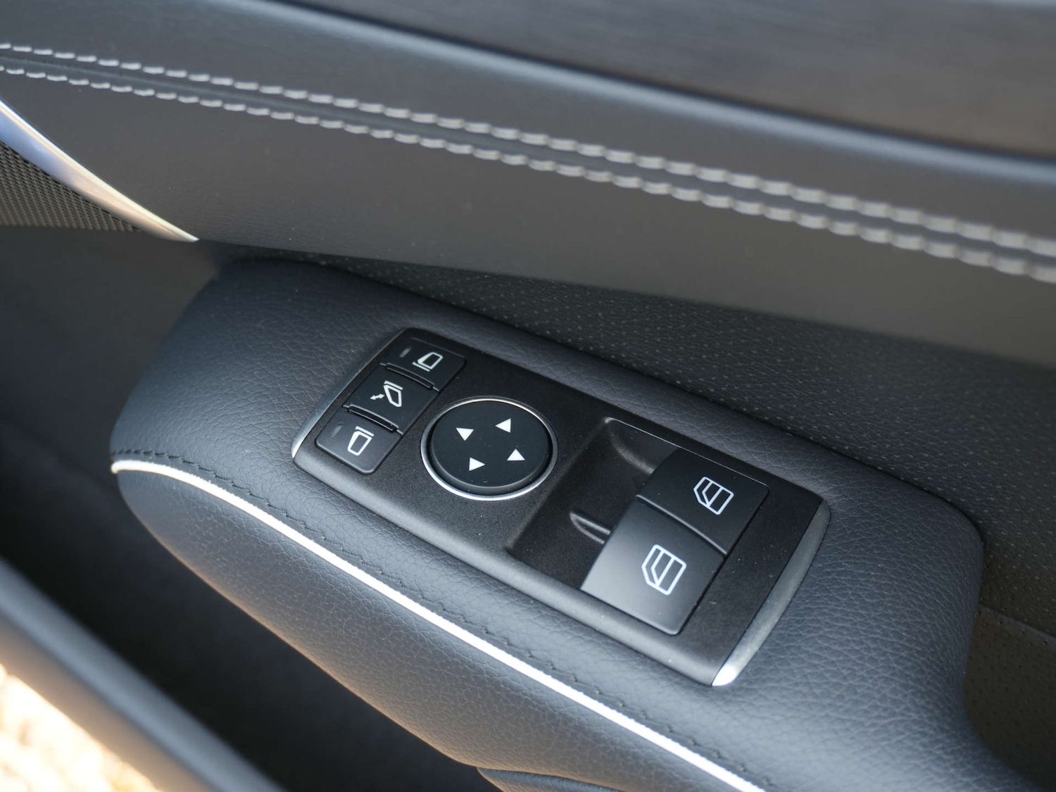 Used Mercedes-Benz SL 2016 for sale - 77880507: Photo 19