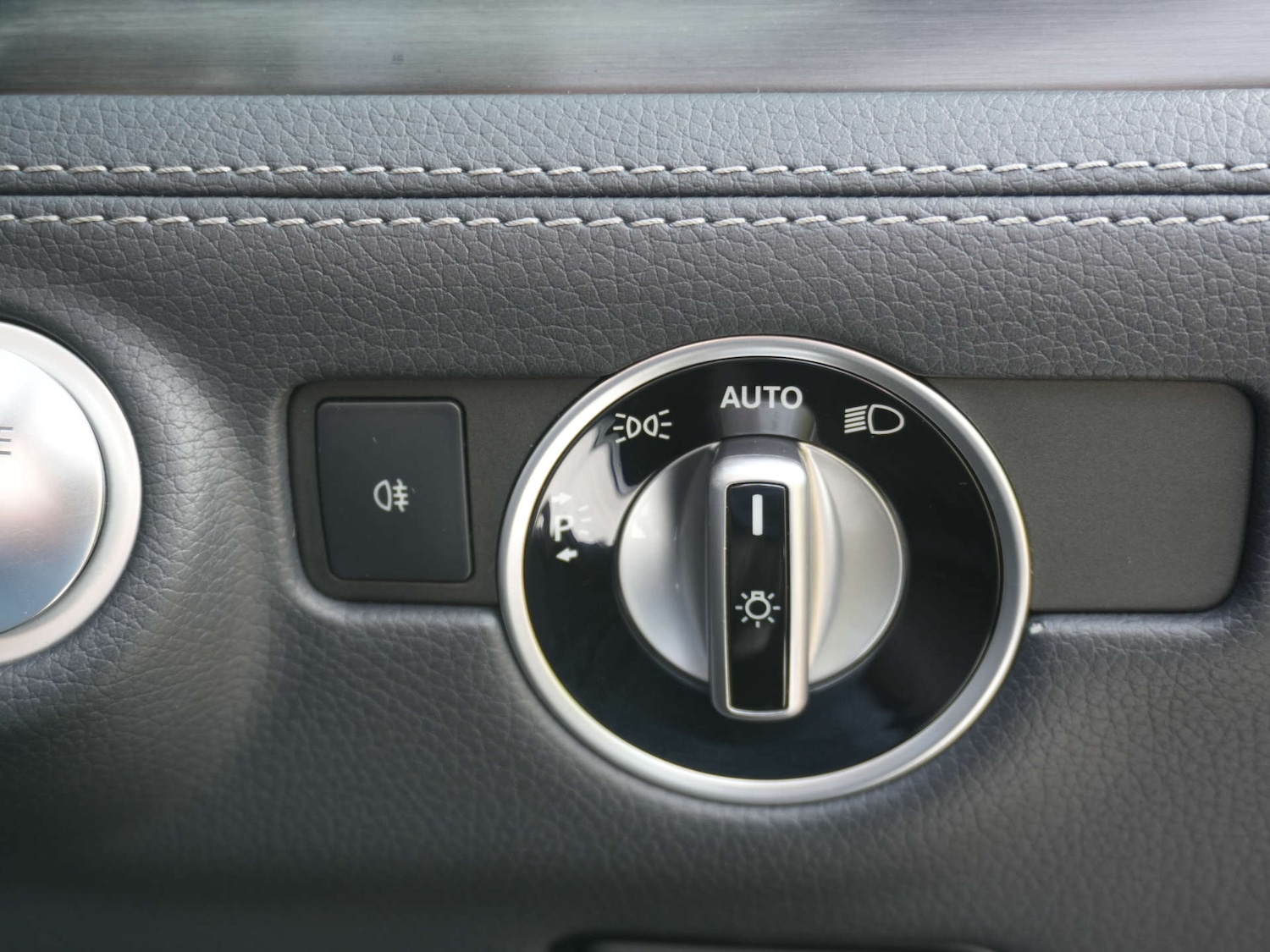 Used Mercedes-Benz SL 2016 for sale - 77880507: Photo 23