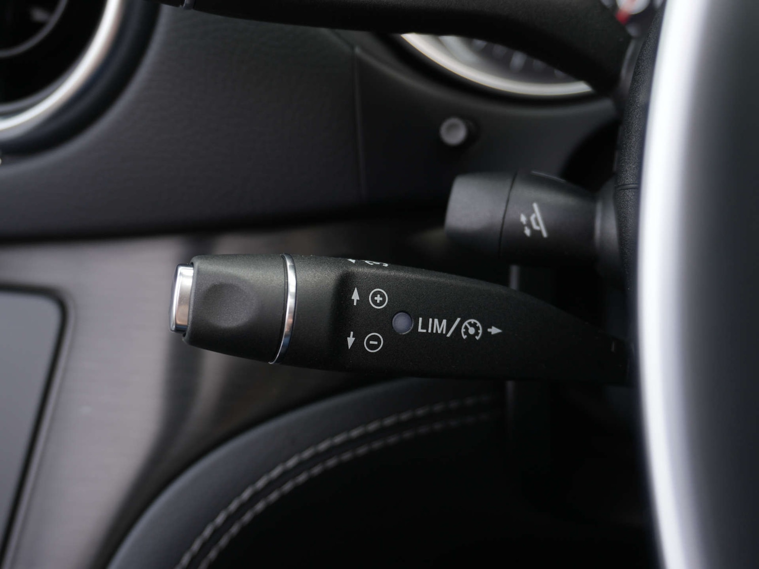 Used Mercedes-Benz SL 2016 for sale - 77880507: Photo 28