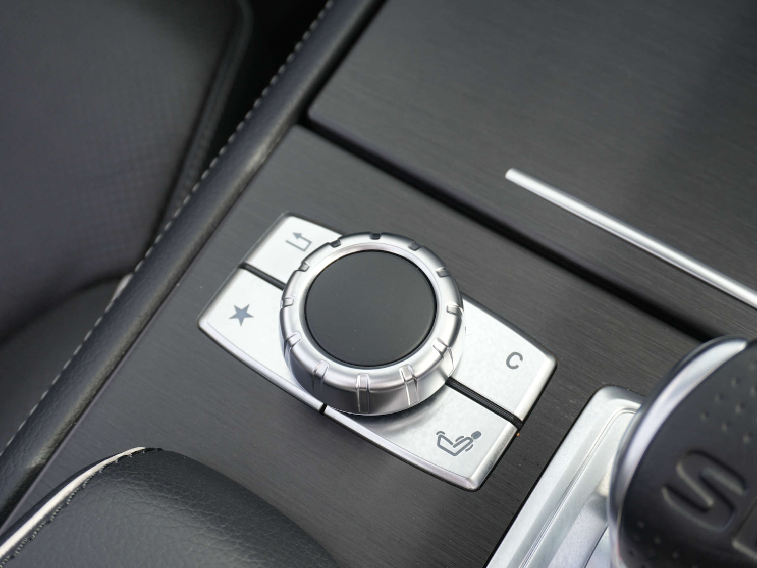 Used Mercedes-Benz SL 2016 for sale - 77880507: Photo 37