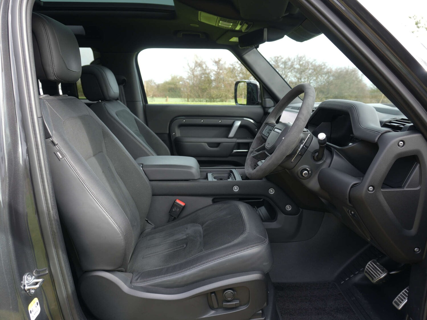 Used Land Rover Defender 90 2021 for sale - 77900957: Photo 18