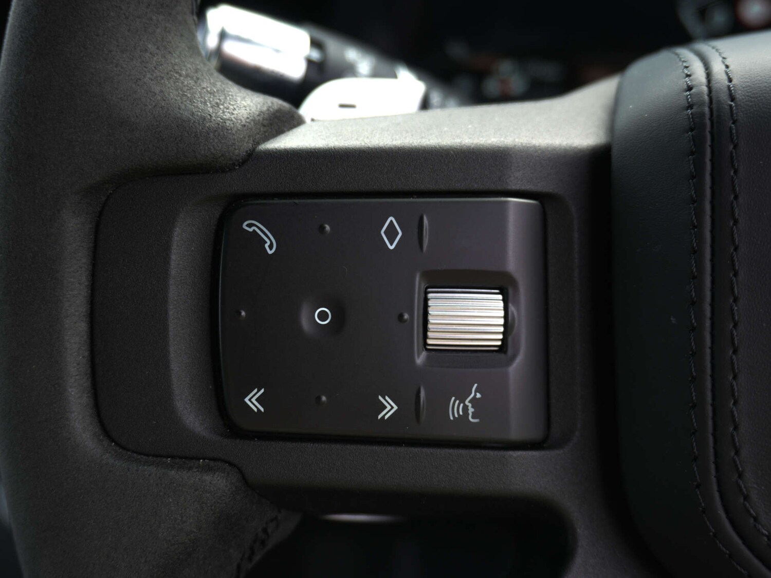 Used Land Rover Defender 90 2021 for sale - 77900957: Photo 21