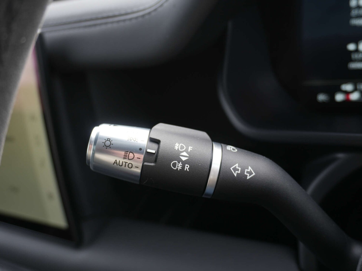 Used Land Rover Defender 90 2021 for sale - 77900957: Photo 39