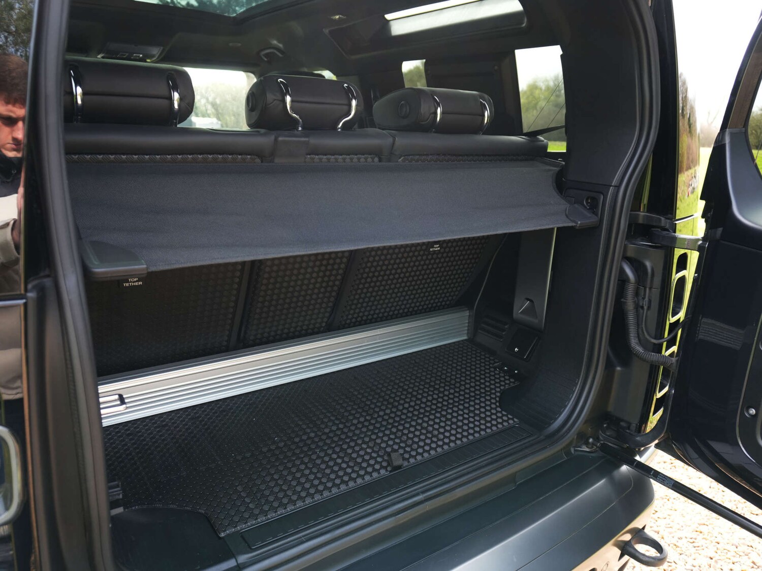 Used Land Rover Defender 90 2021 for sale - 77900957: Photo 44