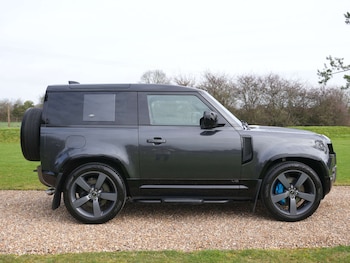 Used Land Rover Defender 90 2021 for sale - 77900957: Photo