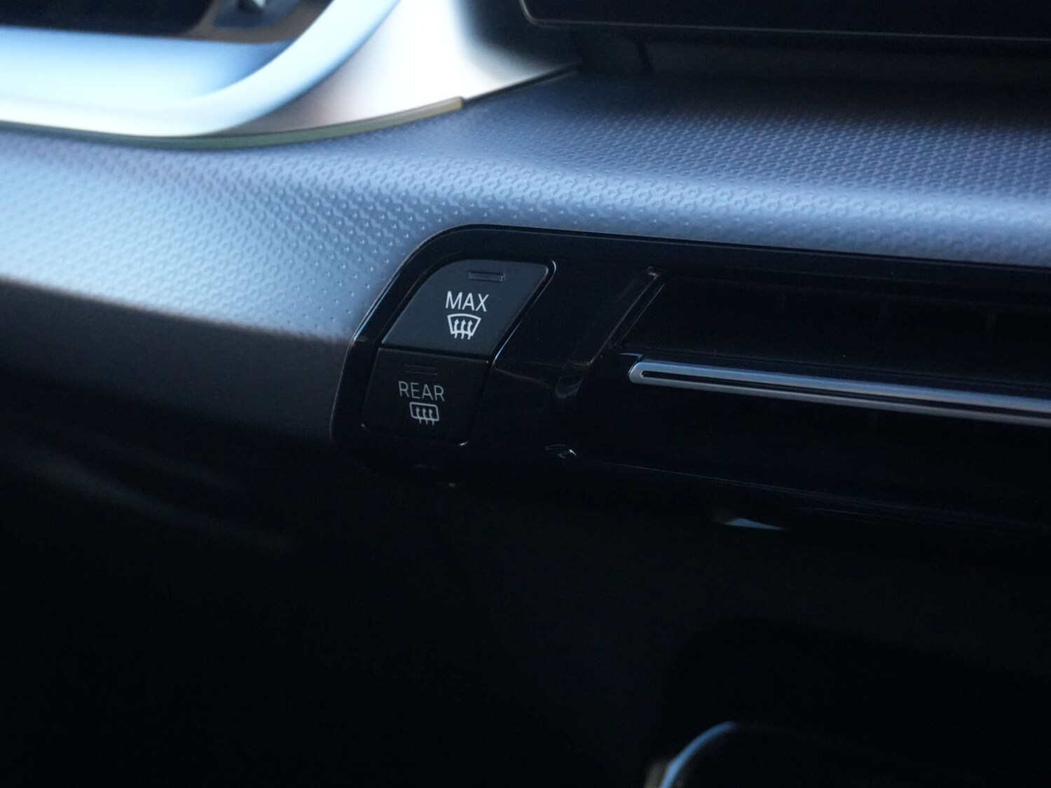 Used BMW iX1 2023 for sale - 77523112: Photo 31