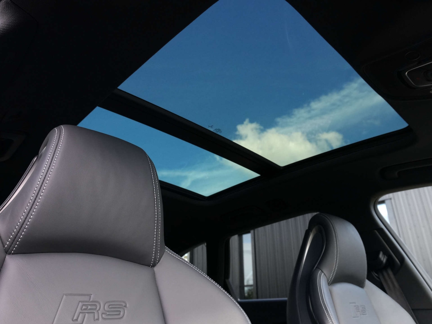 Used Audi RS4 2022 for sale - 76642965: Photo 16