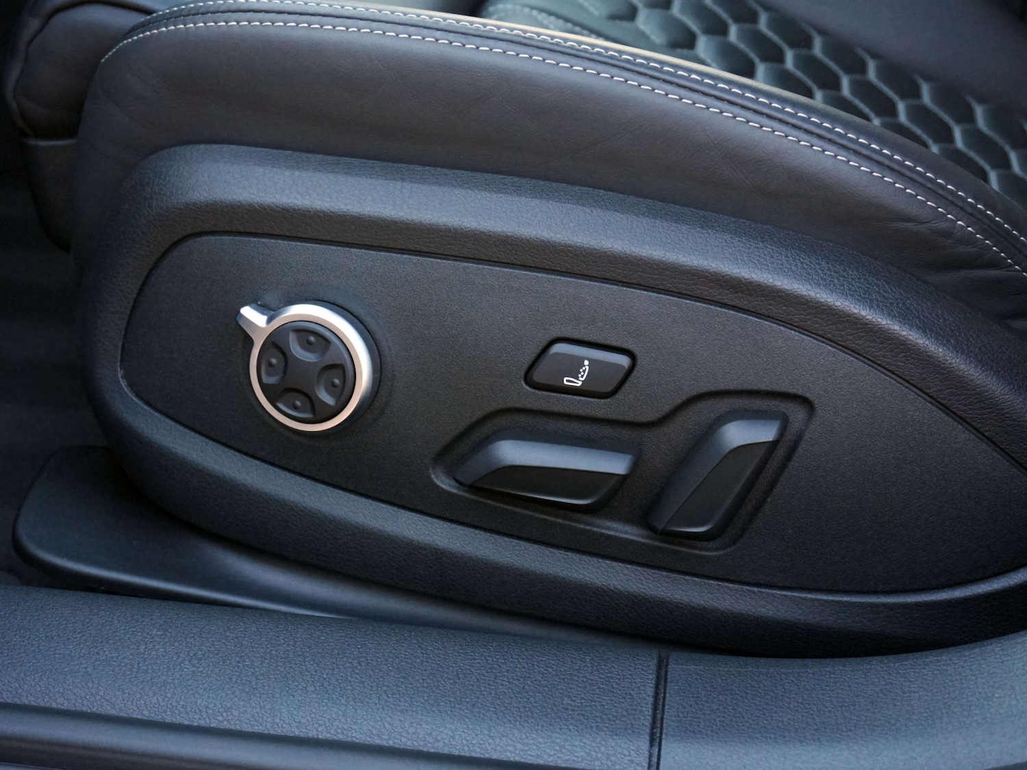 Used Audi RS4 2022 for sale - 76642965: Photo 28