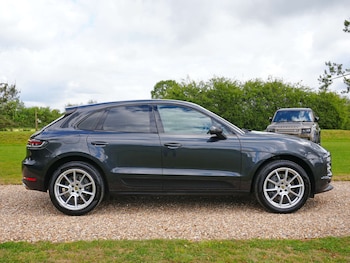 Used Porsche Macan 2020 for sale - 78542388: Photo