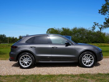 Used Porsche Macan 2017 for sale - 78392582: Photo