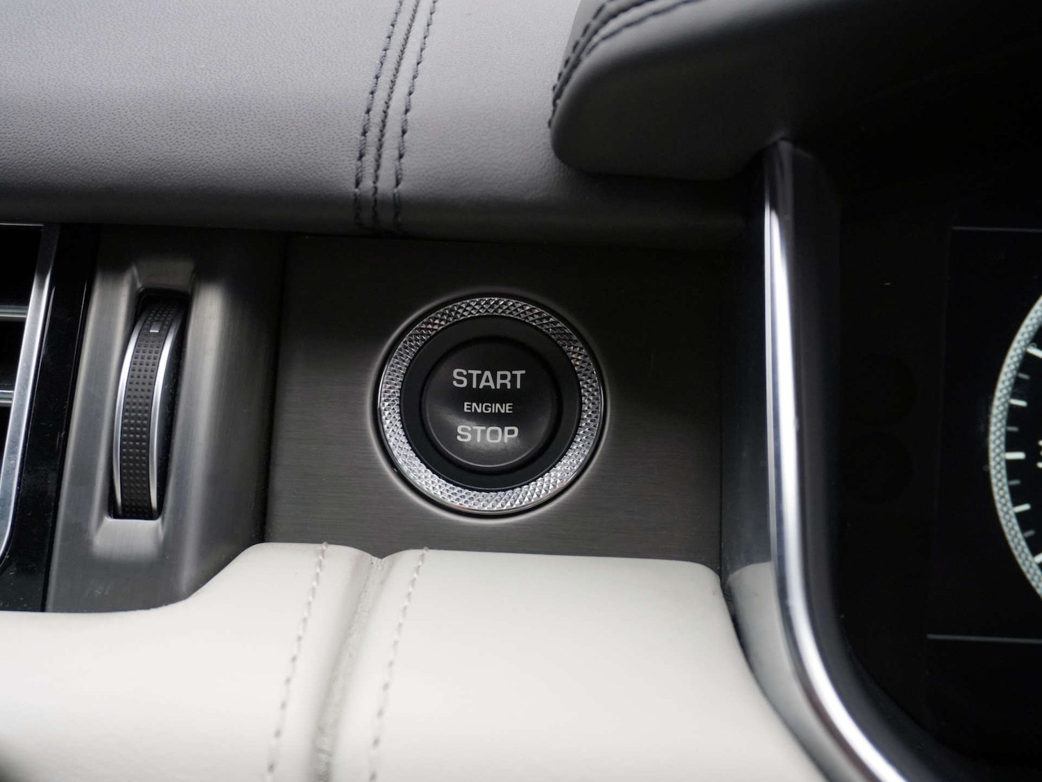 Used Land Rover Range Rover 2018 for sale - 76642988: Photo 26