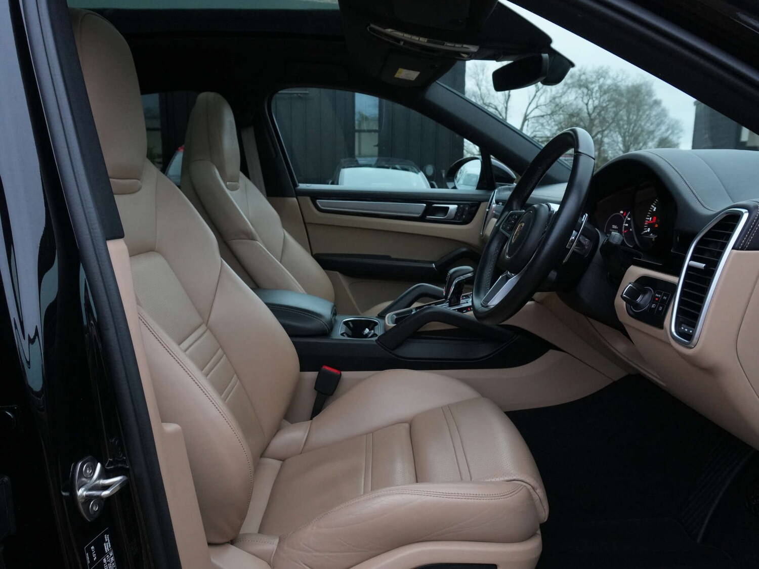 Used Porsche Cayenne 2022 for sale - 76706741: Photo 15