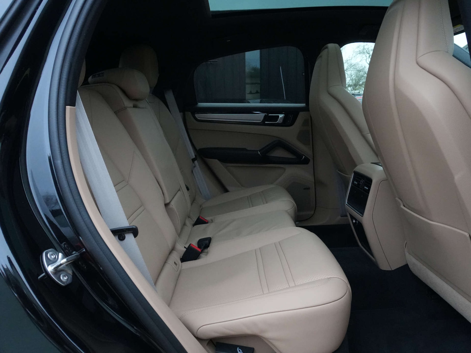 Used Porsche Cayenne 2022 for sale - 76706741: Photo 21