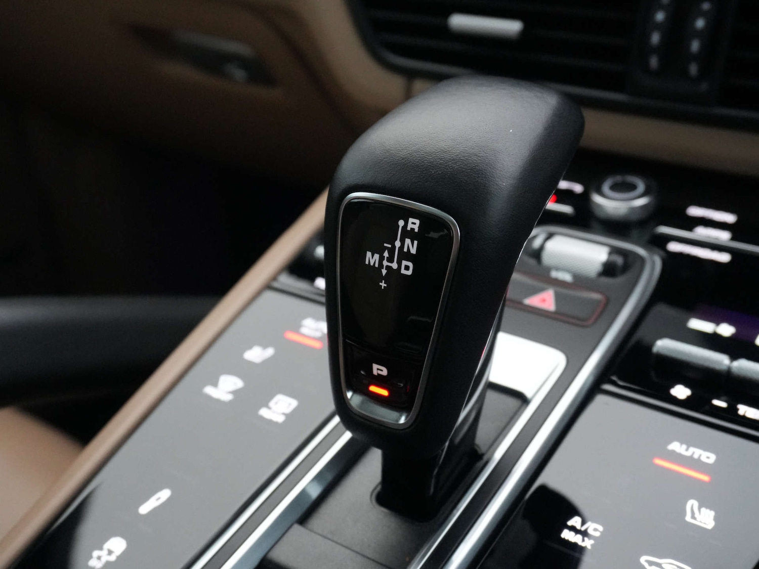 Used Porsche Cayenne 2022 for sale - 76706741: Photo 44